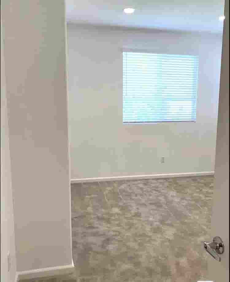 Private Master + Private Bathroomm