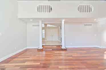 STUDENT HOUSING FOR RENT