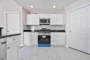 STUDENT HOUSING FOR RENT