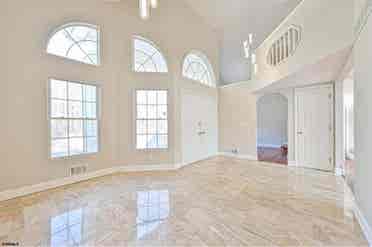 STUDENT HOUSING FOR RENT