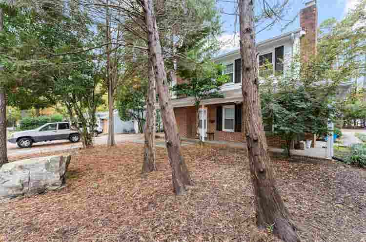 🌿 Cozy Room for Rent – Blue Heron