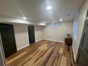2 rooms available, newly remodeled