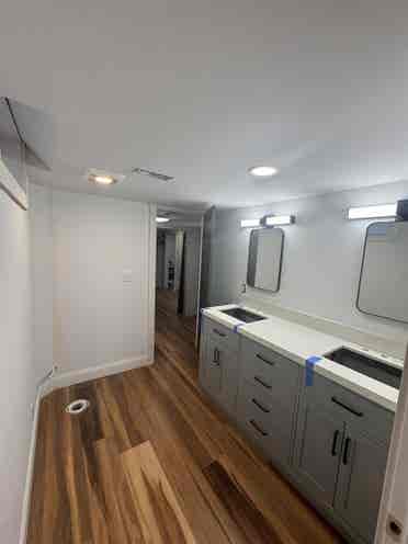 2 rooms available, newly remodeled