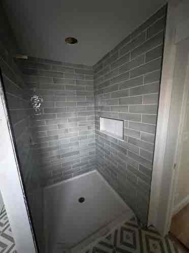 2 rooms available, newly remodeled