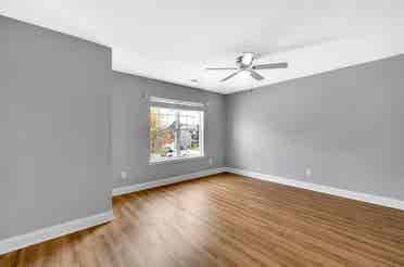 Affordable Private Rooms-Quiet Home