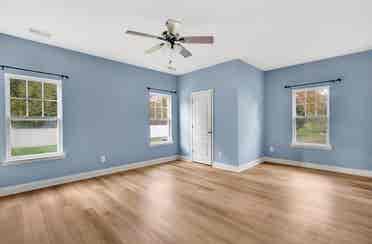 Affordable Private Rooms-Quiet Home