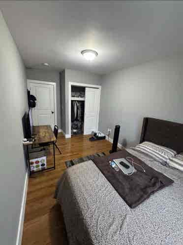 Fully furnished Apartment in Queens