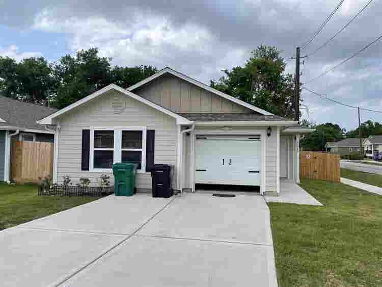 Furnished Room – Women Only