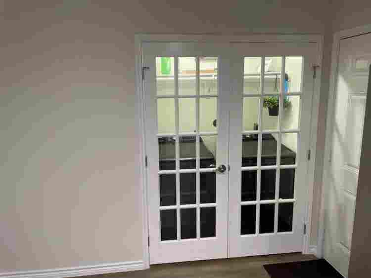 Furnished Room – Women Only