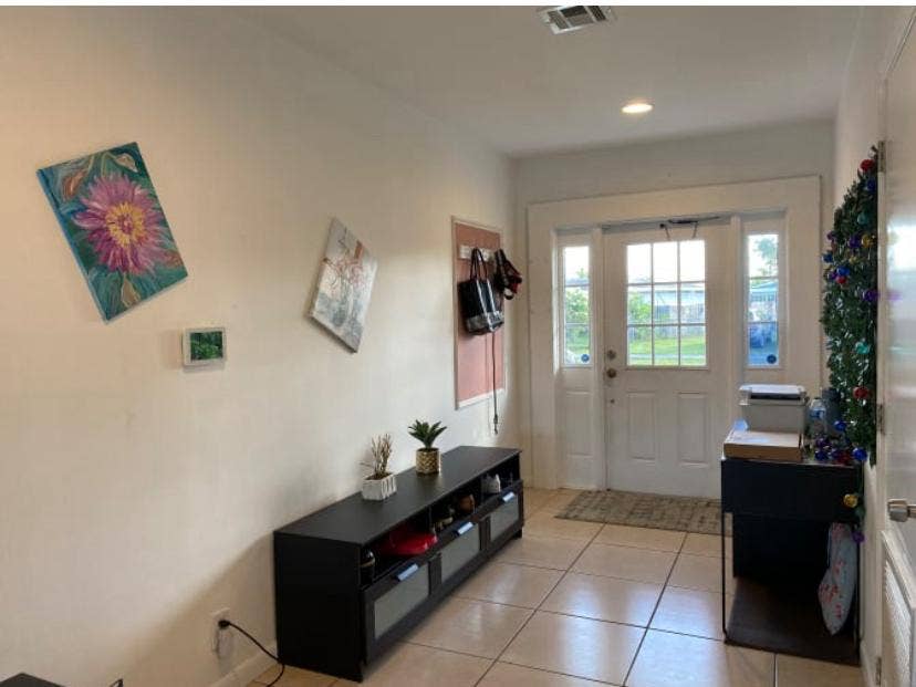 Room for Rent in Lakefront Home