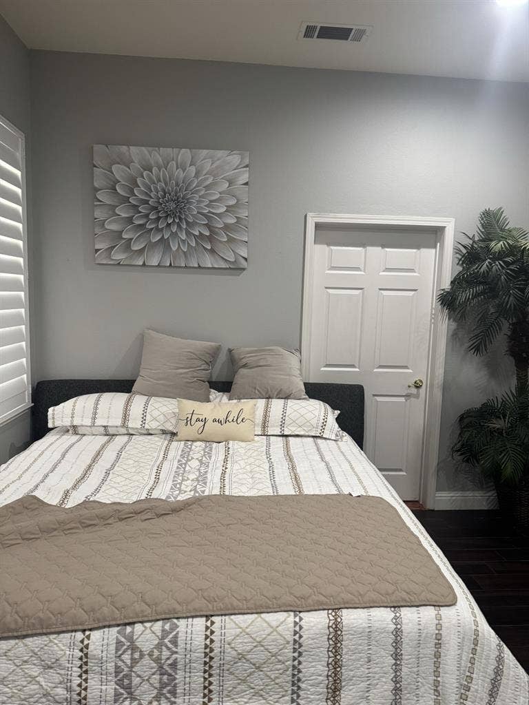 Room for rent in a beautiful home