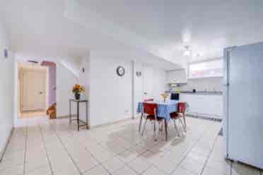 2 beds available for two females