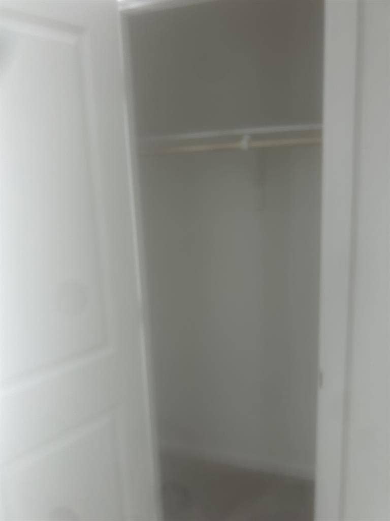 Room for rent empty