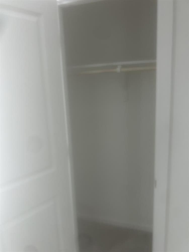 Room for rent empty