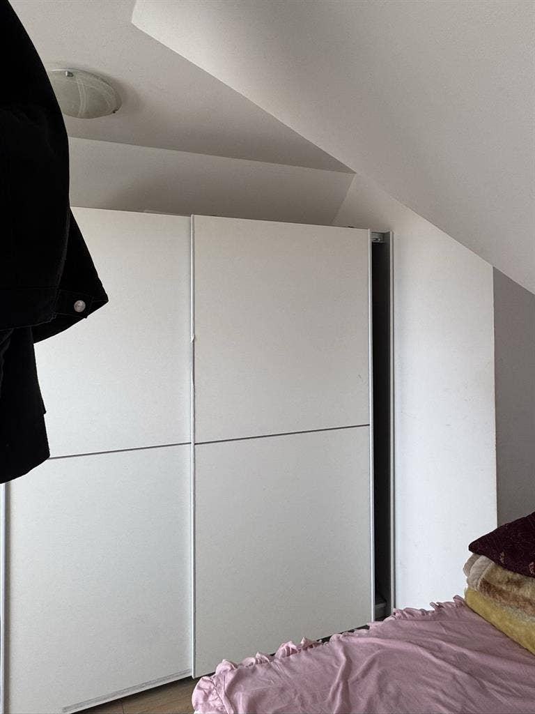 Shared room 5 Minutes from HBF