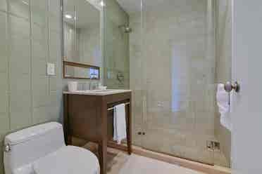 ✨Furnished Room in Midtown✨
