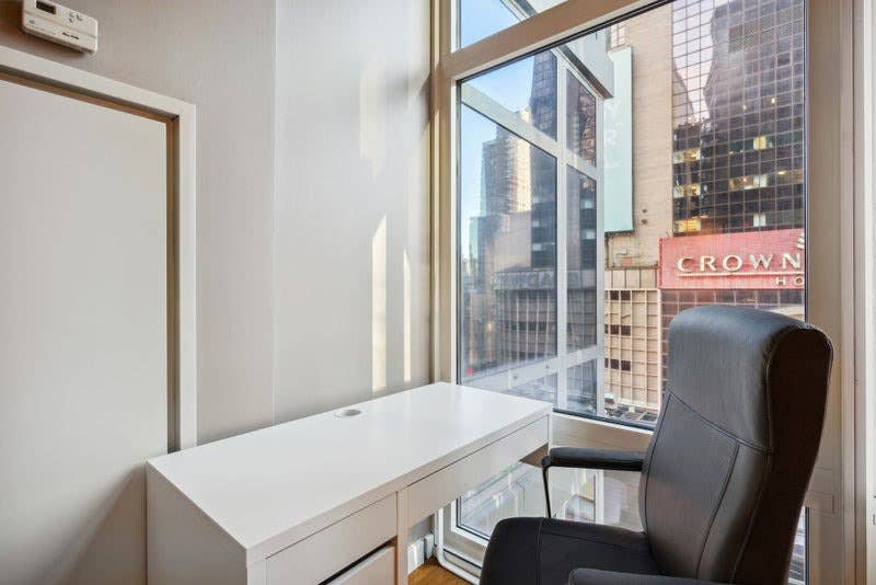 Spacious Furnishd Room in Midtown✨