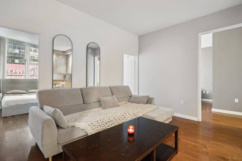 Spacious Furnishd Room in Midtown✨