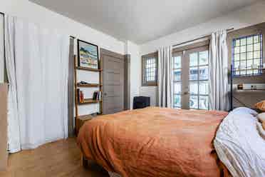 Charming Venice Beach Bungalow