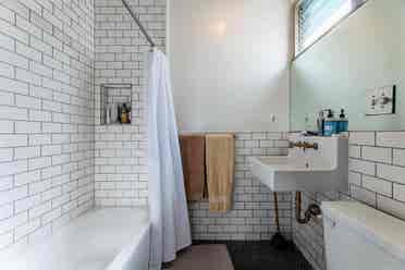 Charming Venice Beach Bungalow