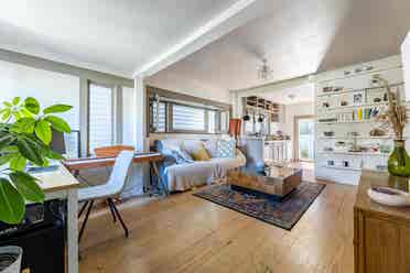 Charming Venice Beach Bungalow