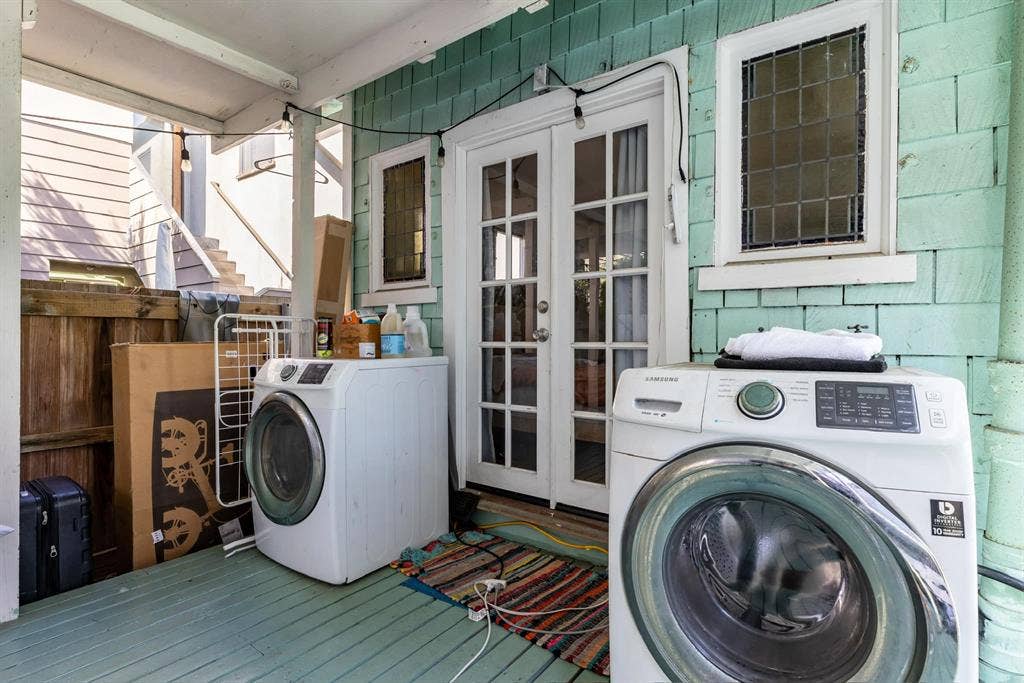Charming Venice Beach Bungalow