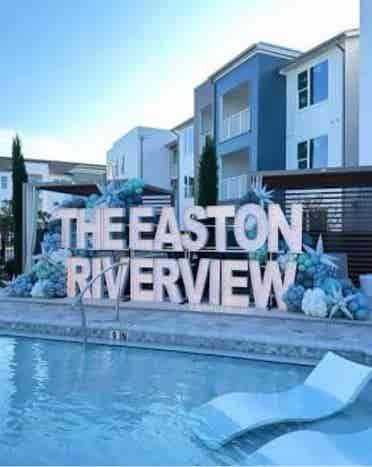 Easton Trace Dr