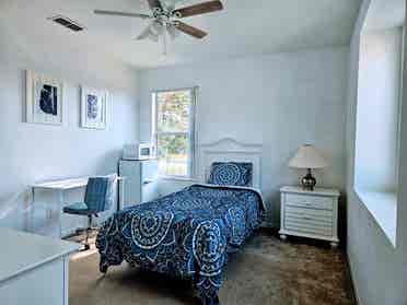 Private Room with Shared Bathroom