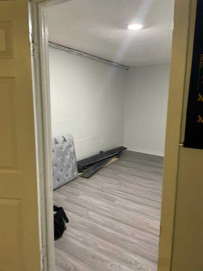 2 bed room besment apt