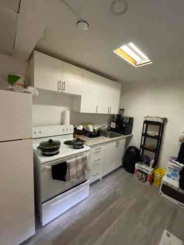 2 bed room besment apt
