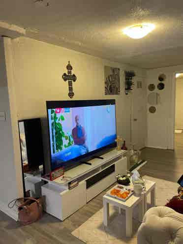 2 bed room besment apt
