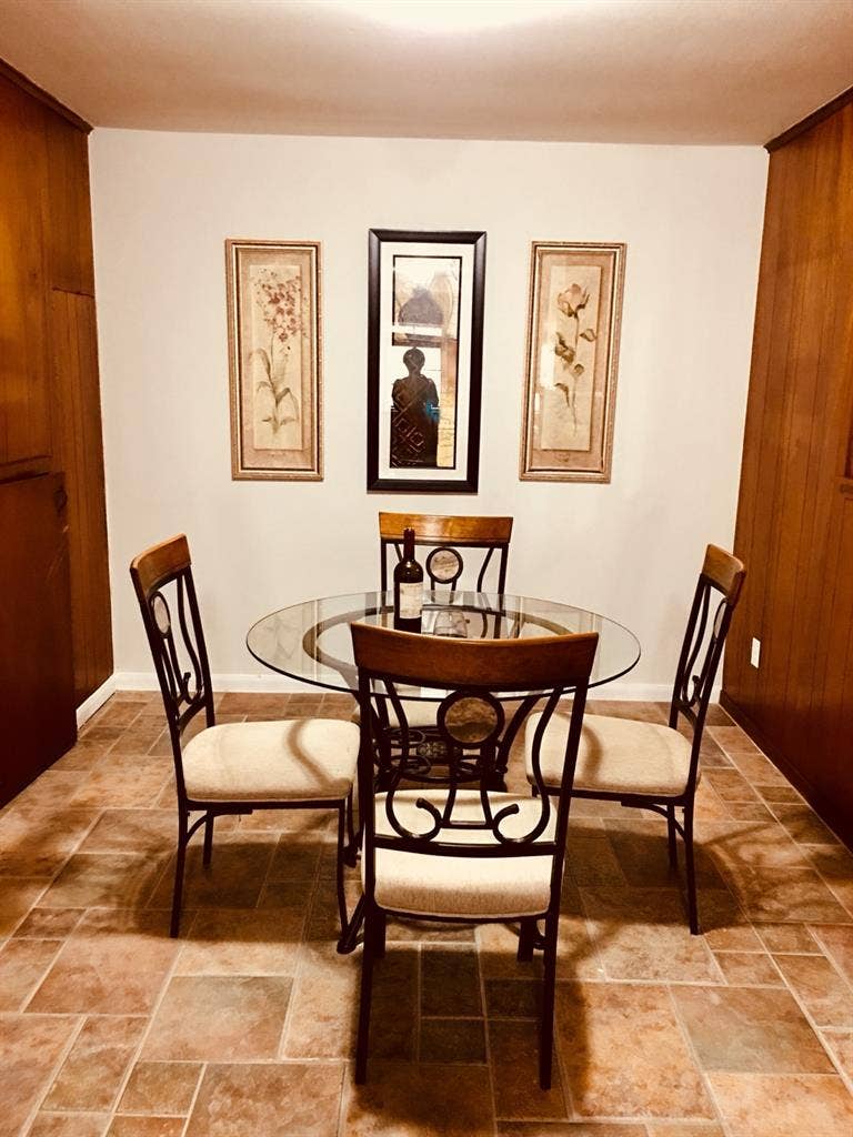 Single bedroom for rent