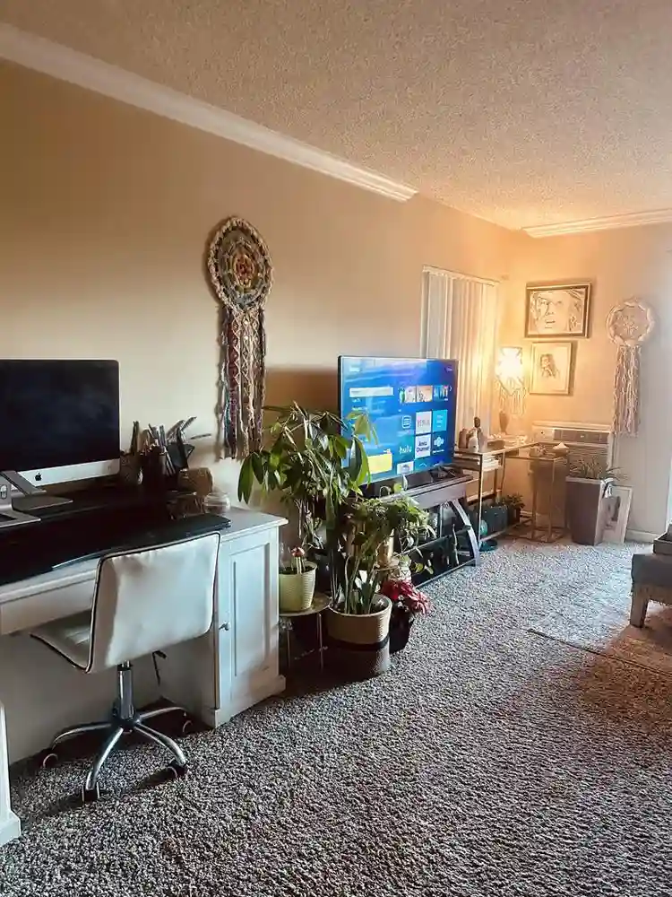 Room for rent at bath pool