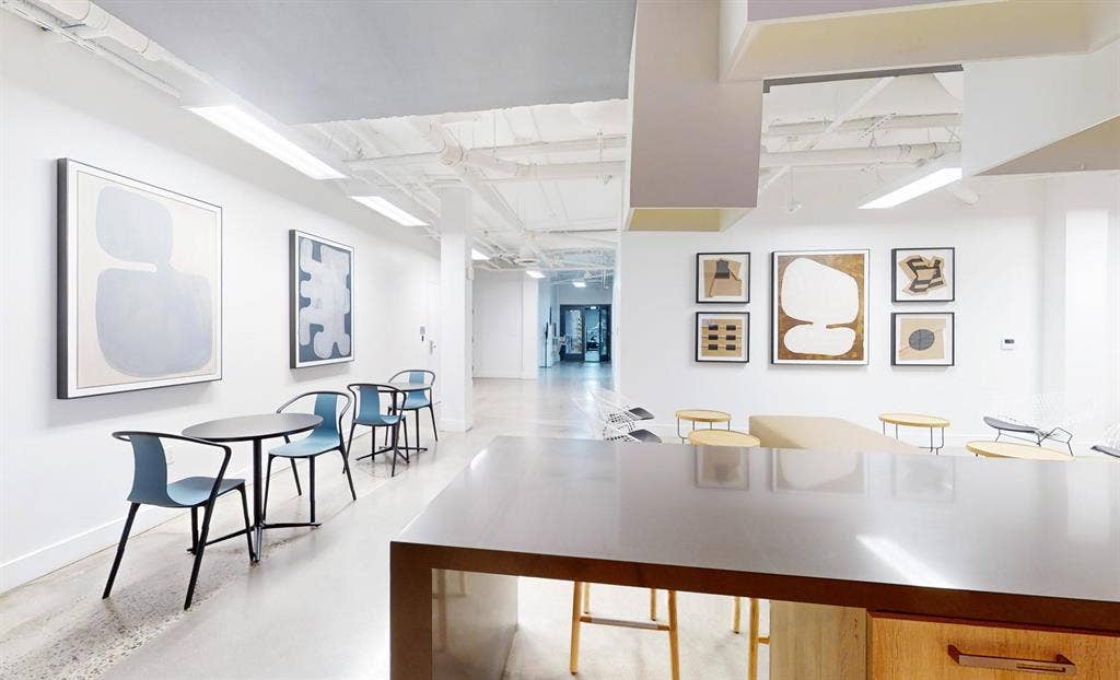 Room for rent at  bath pool