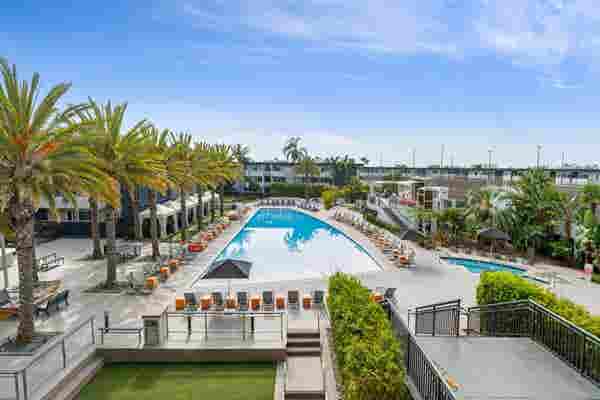 Room for rent at  bath pool