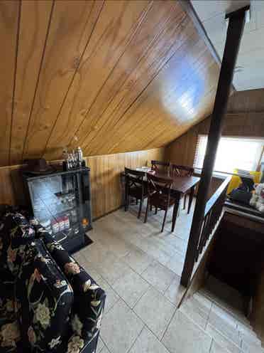 Room Available – FWB-friendly 1BR