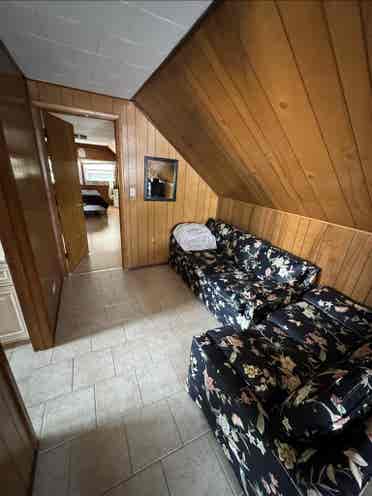 Room Available – FWB-friendly 1BR