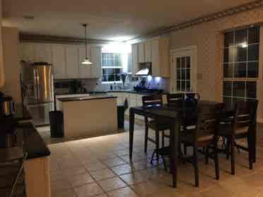 2 beautiful extra rooms in Tomball