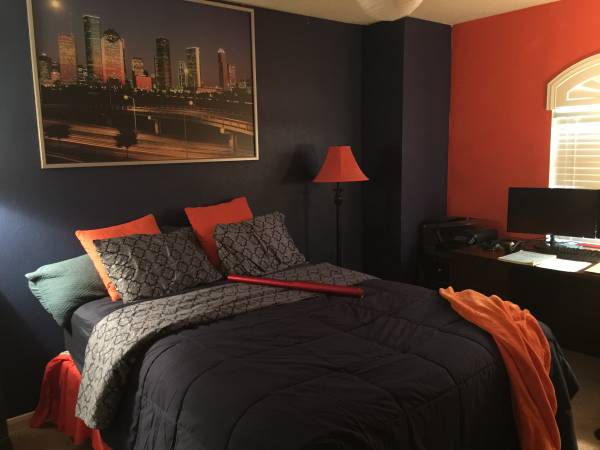 2 beautiful extra rooms in Tomball