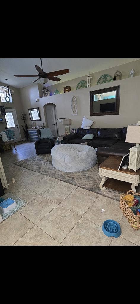 Quiet Private room off wickham rd