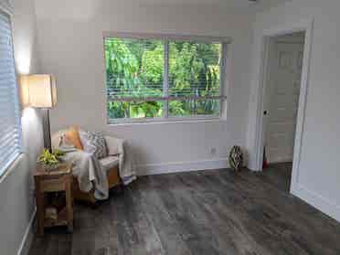 Room for rent in Lantana