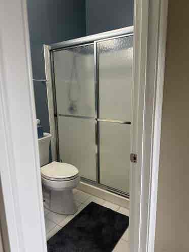 Nice Room w/view & 
private bathroom