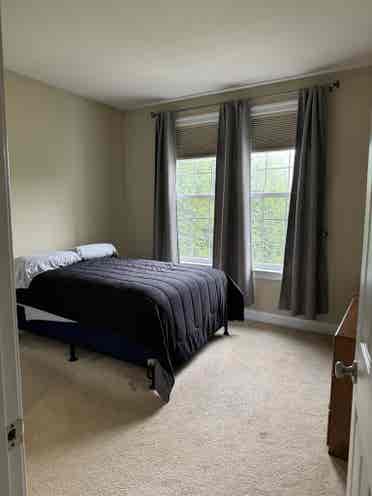 Nice Room w/view & 
private bathroom