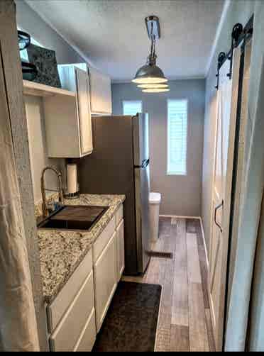 Suite Private Entry W/D Kitchenette