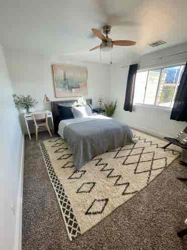 Modern Ojai Bright Master Suite