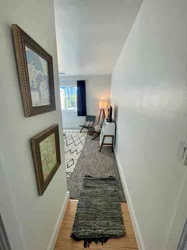 Modern Ojai Bright Master Suite