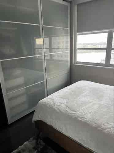 Gorgeous  room + Bathroomm