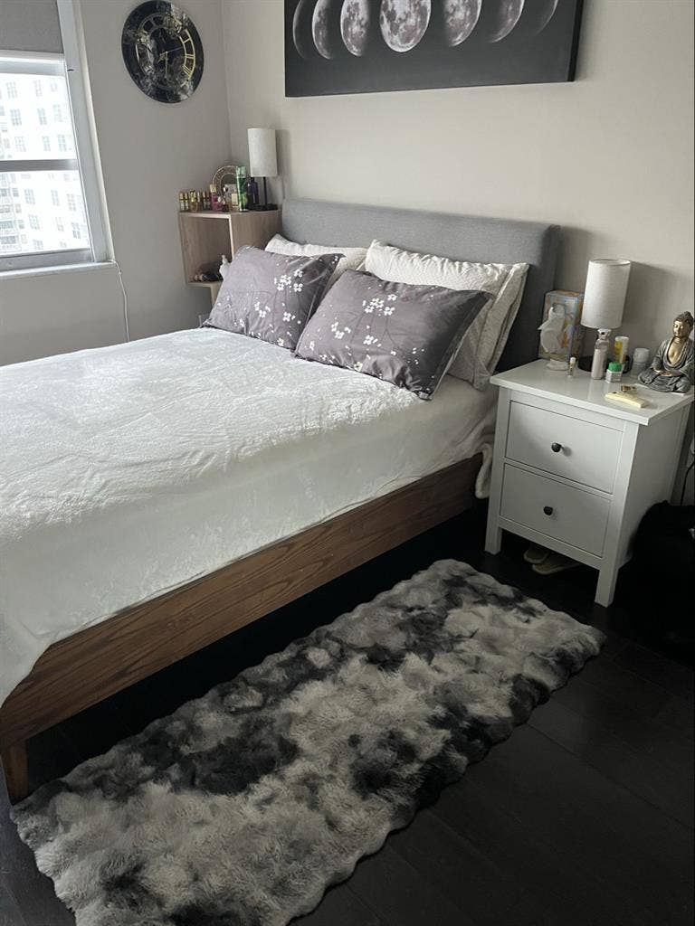 Gorgeous room + Bathroomm
