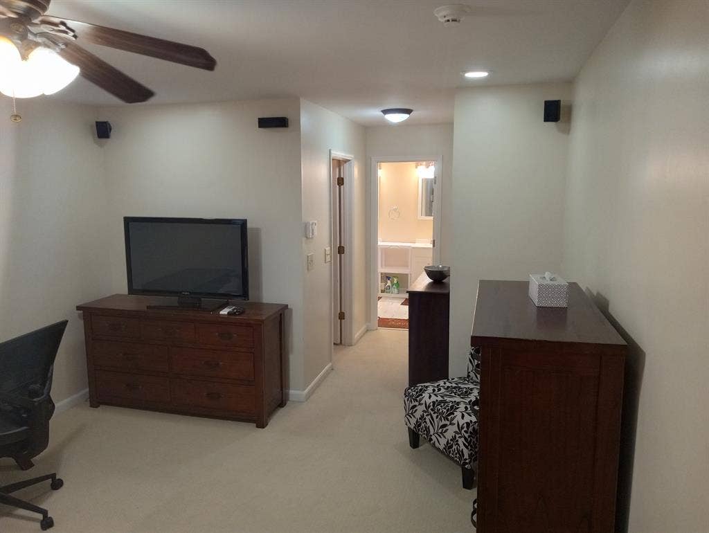 Master Bedroom for Rent