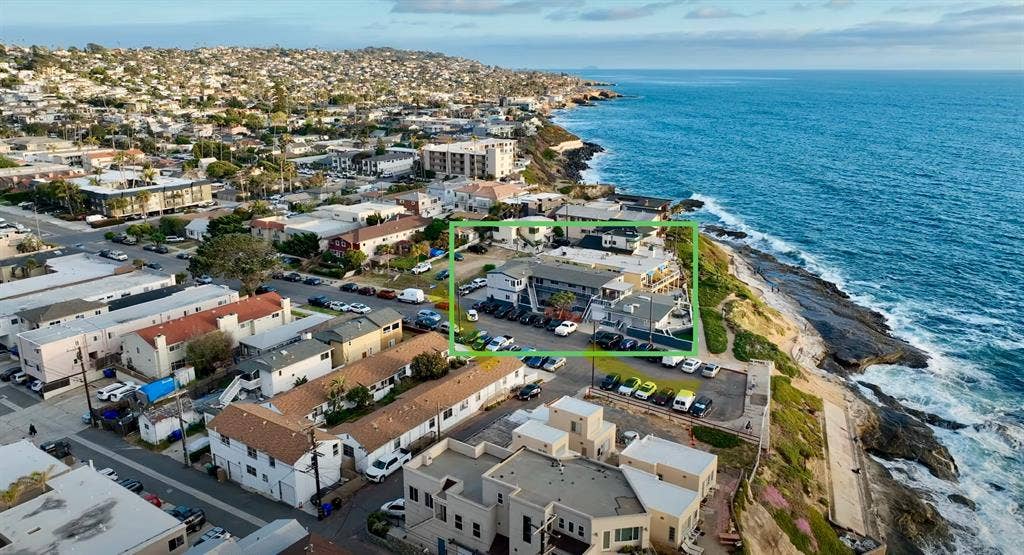 Stunning OB Apartment | Ocean View